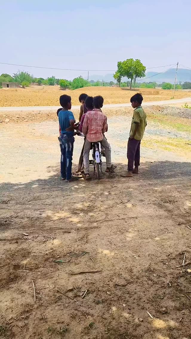 Post 4 by Thakur Bachhu Dada on Instagram (video)