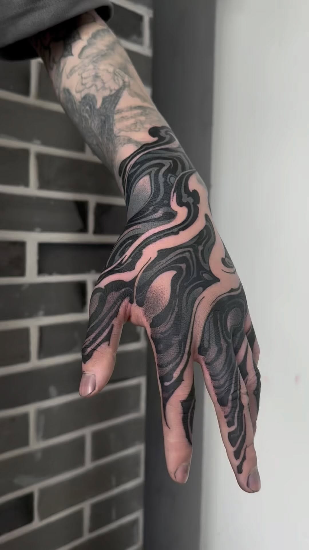 Post 9 by Suian Han on Instagram (video)