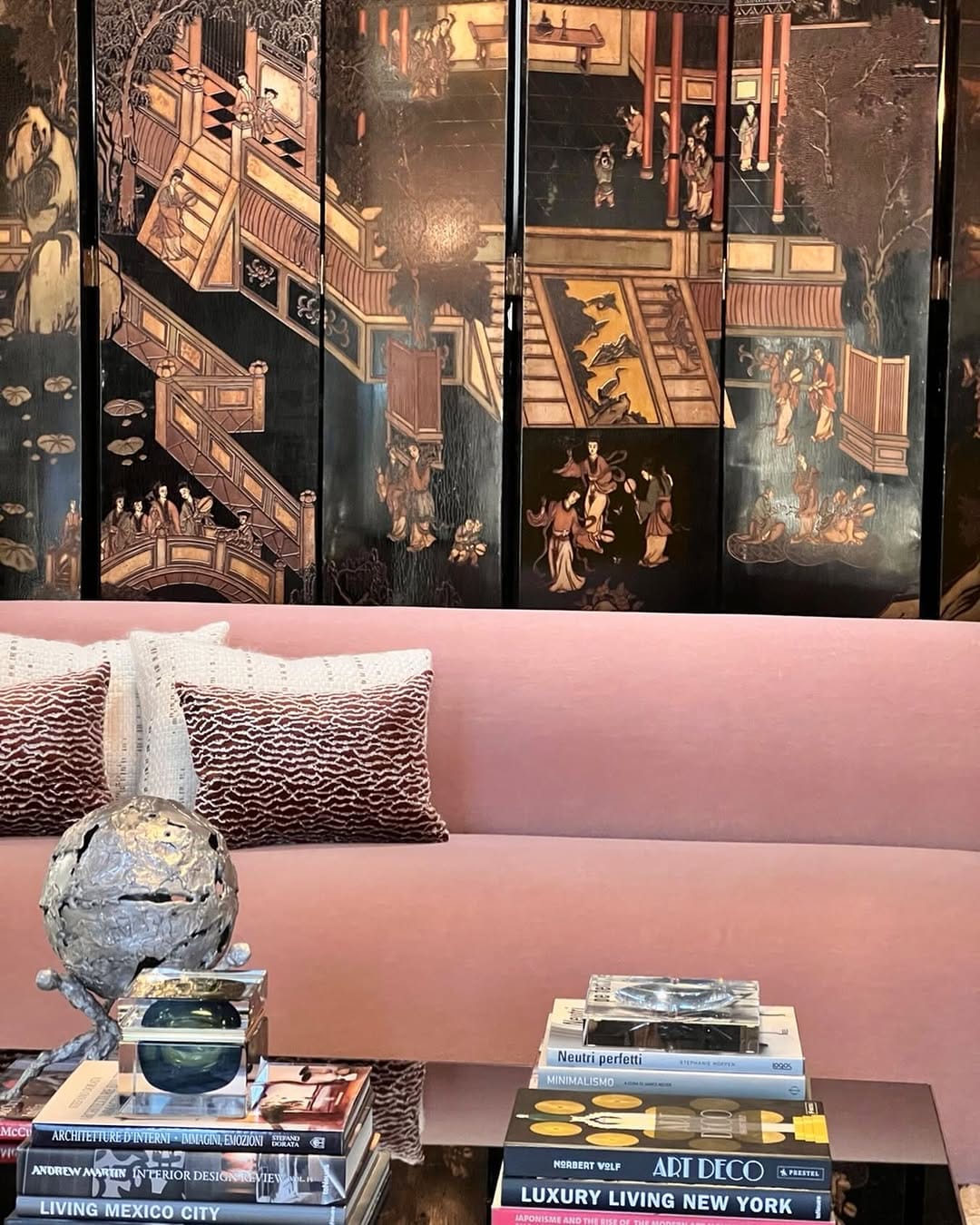 Post 9 by Rubiròsa Milano on Instagram (image)