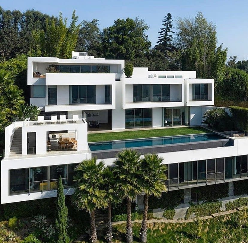 Post 5 by ARCHITECTURE - LUXURY HOMES on Instagram (image)