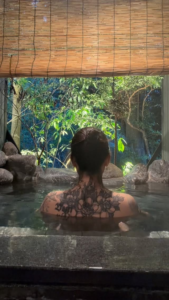 Post 3 by Evangeline Chen on Instagram (video)