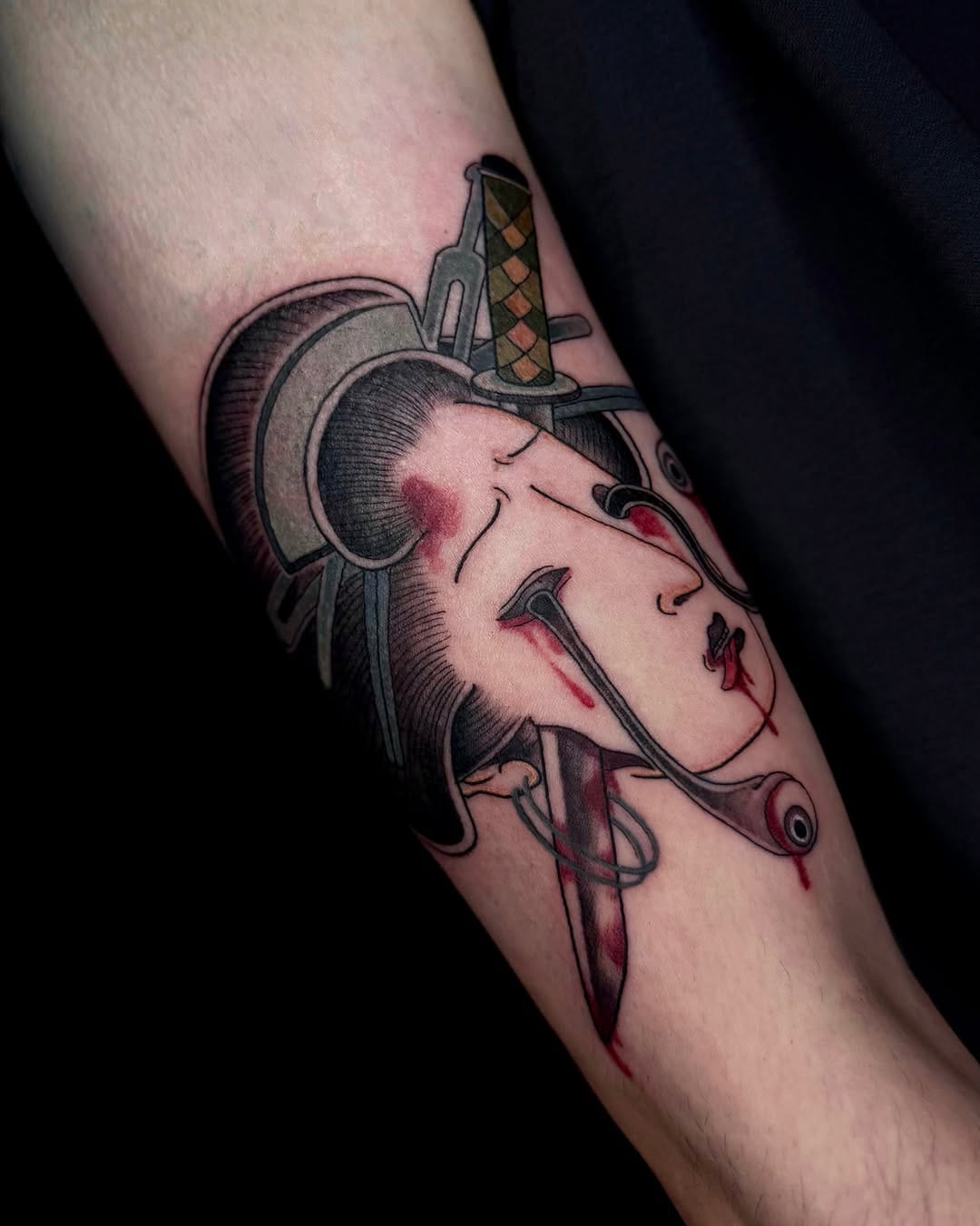 Post 2 by 𝑻𝑨𝑻𝑻𝑶𝑶 𝑴𝑨𝑹𝑰𝒀𝑨🇯🇵彫師 茉凛灼 on Instagram (carousel)
