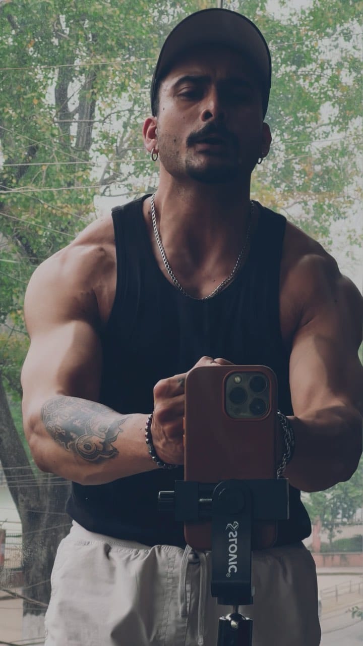 Post 10 by Shikhar Chandra on Instagram (video)