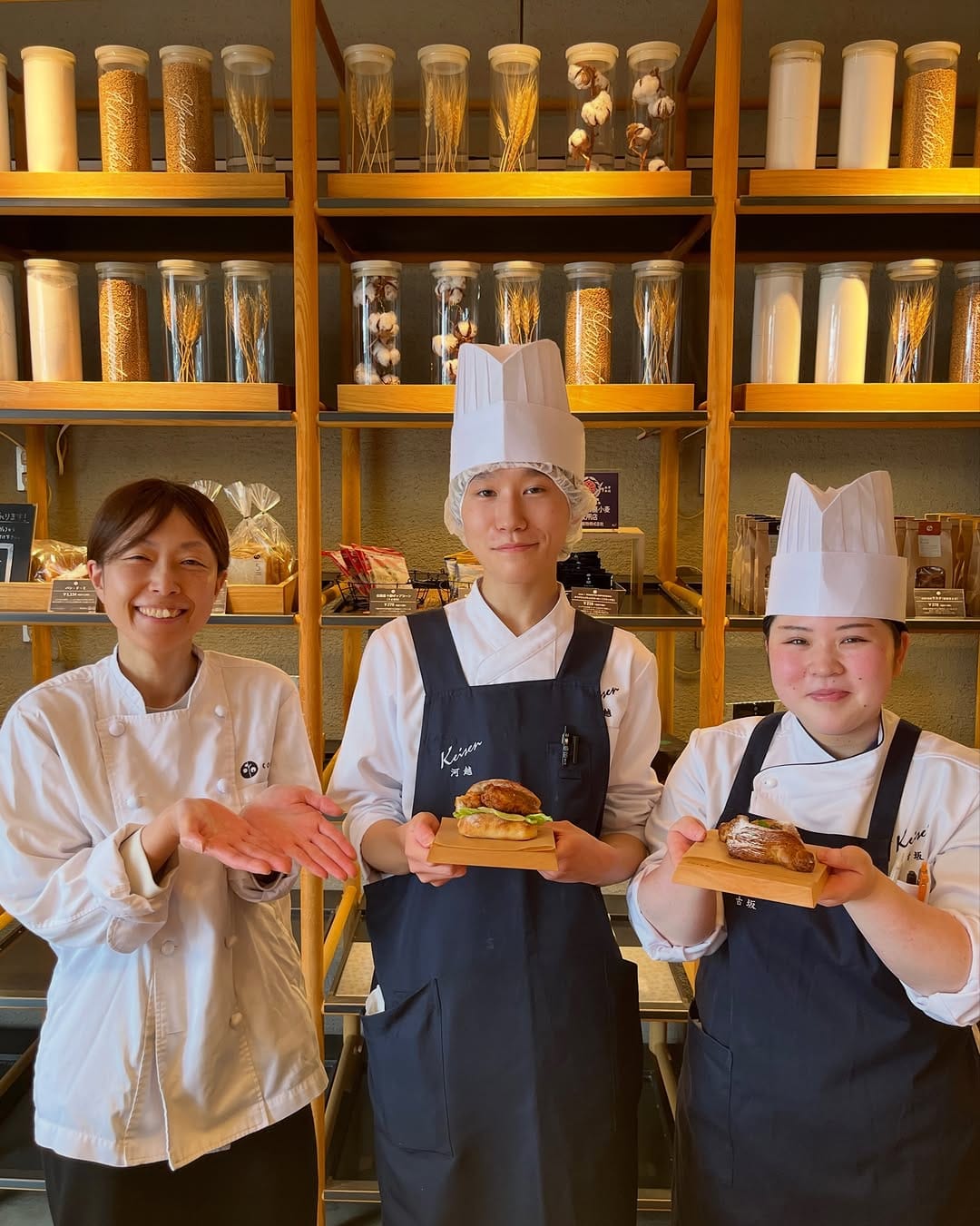 Post 4 by boulangerie _coron(コロン) on Instagram (carousel)