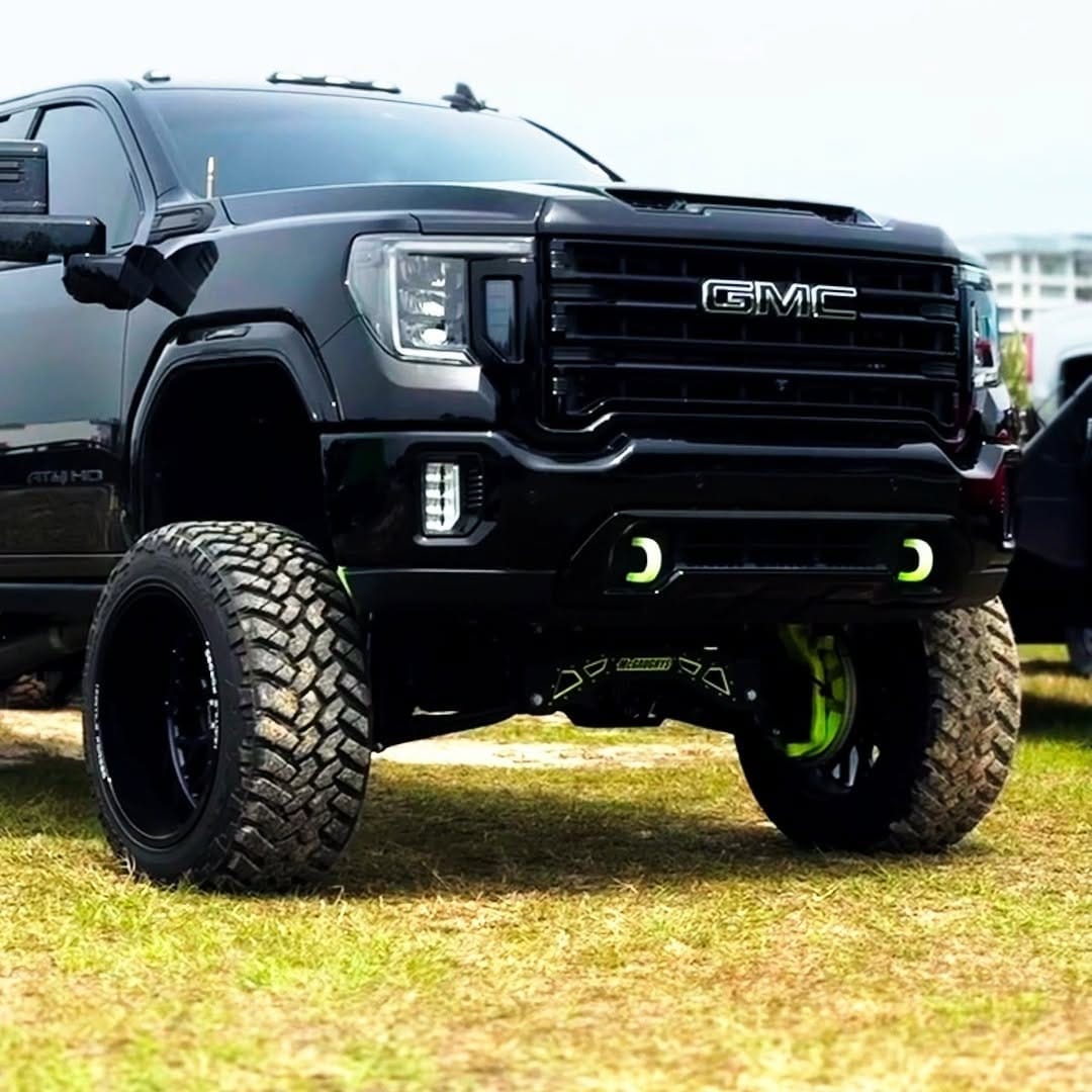 Post 6 by Ryan’s Diesel Service on Instagram (video)