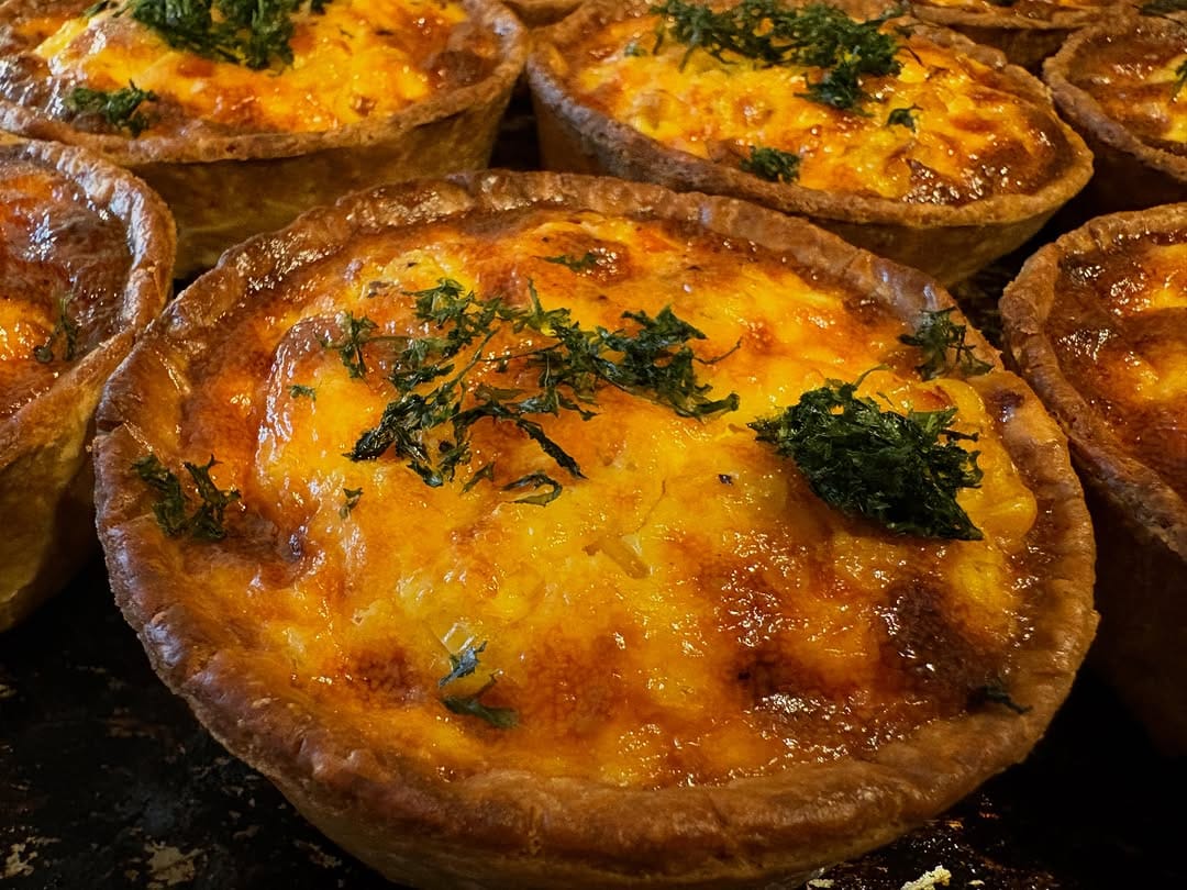 Post 6 by Boulangerie Chez GEORGES on Instagram (carousel)