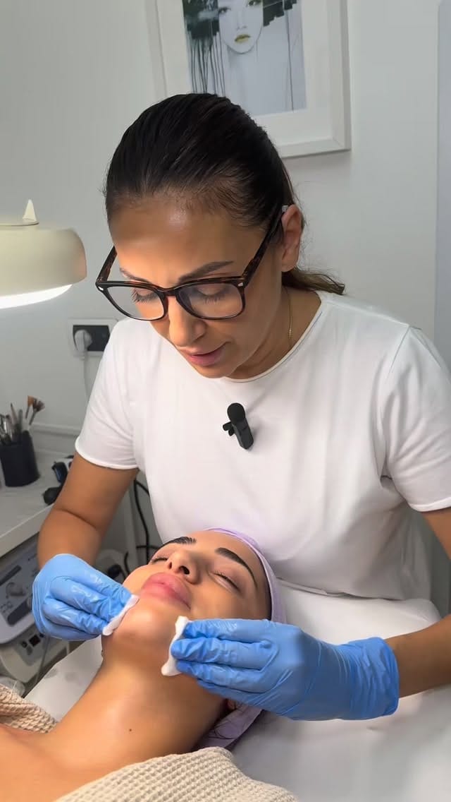 Post 2 by Centro Estetico Elisir on Instagram (video)