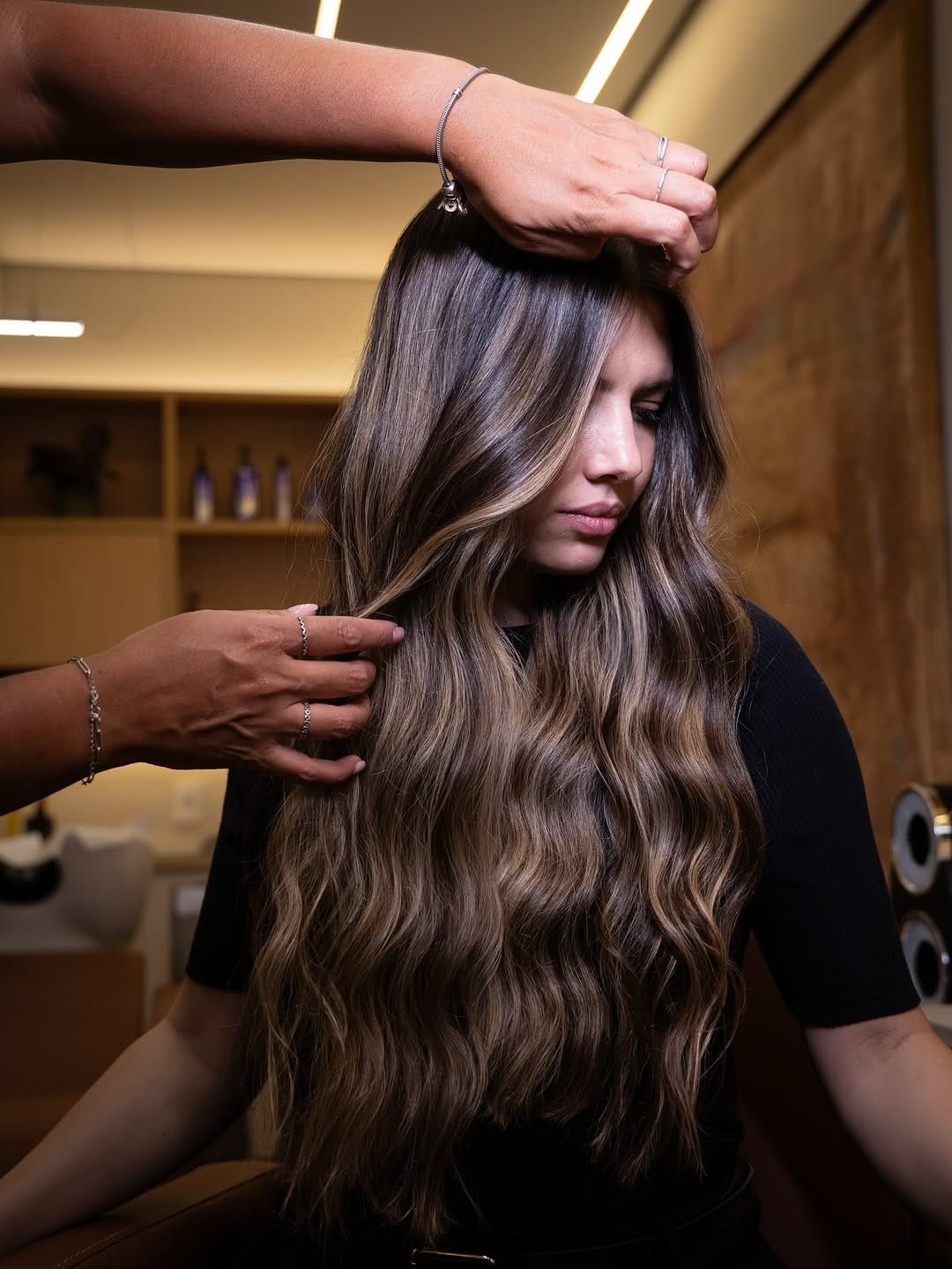 Post 7 by Karol Furtado “Beauty Club” on Instagram (carousel)