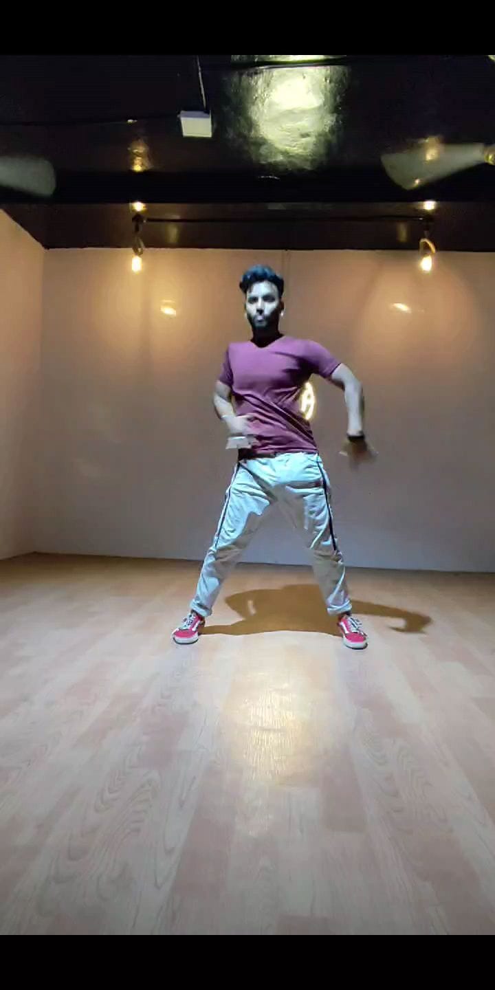 Post 10 by kamal Ryan official on Instagram (video)