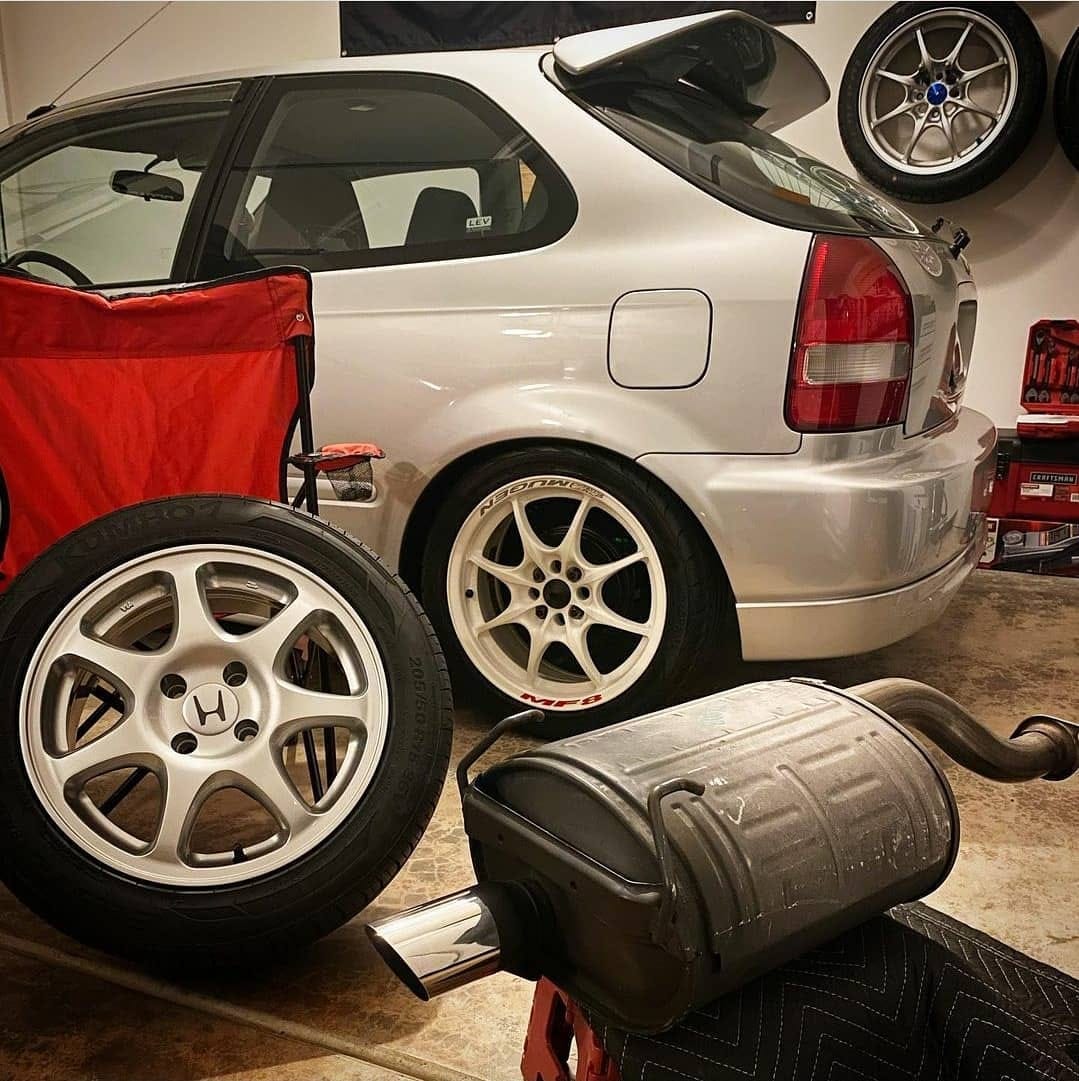 Post 2 by H24SEVN Lifestyle! on Instagram (image)