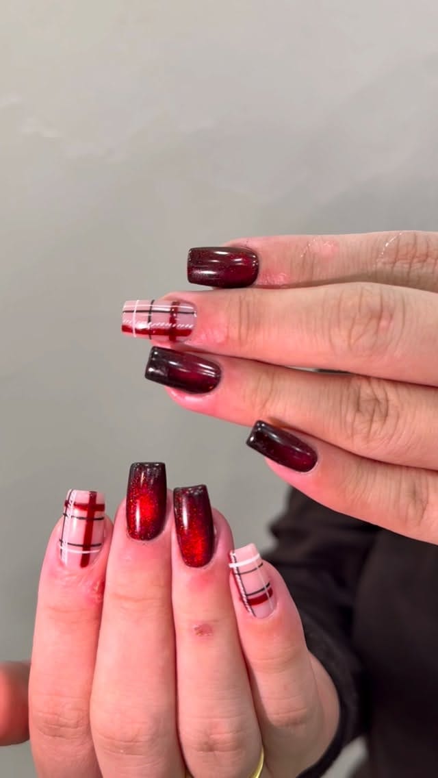 Post 9 by GLAM NAILS & BEAUTY on Instagram (video)