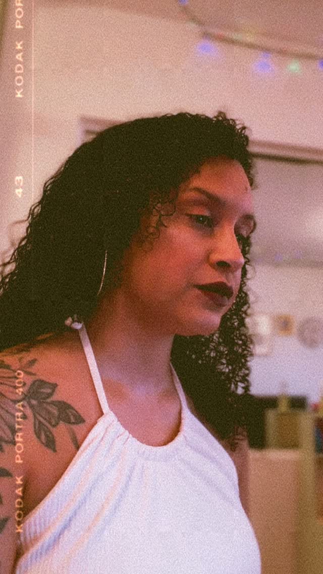 Post 5 by Kamila Romão on Instagram (video)