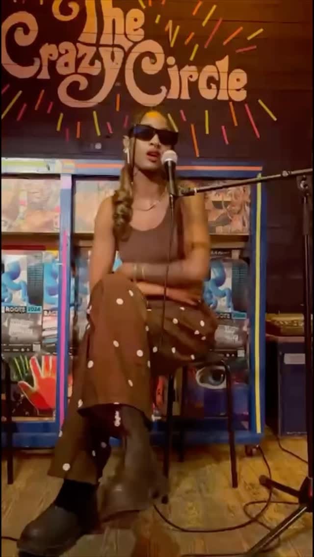 Post 3 by Memish Bee on Instagram (video)