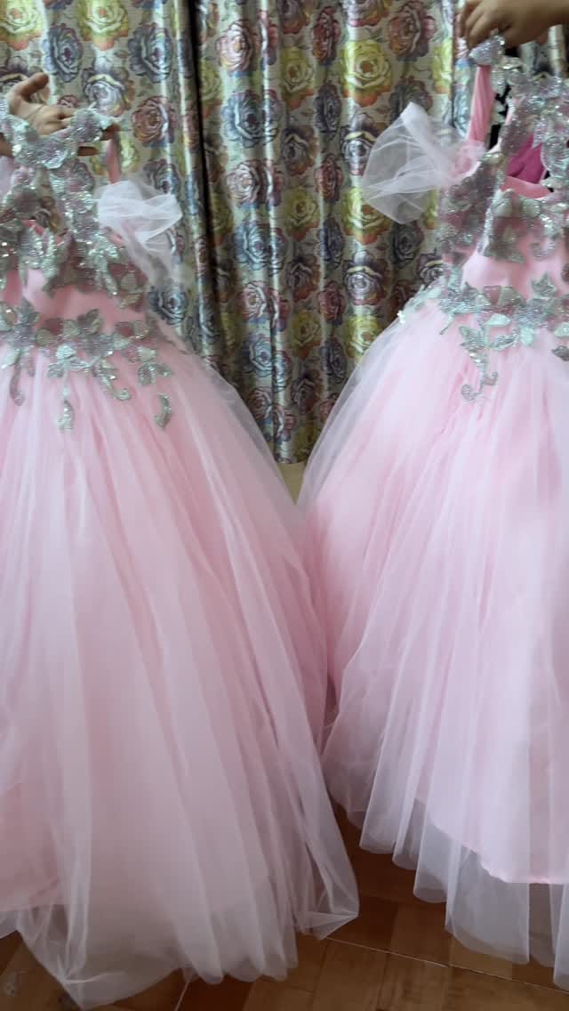 Post 1 by RUKHSAR KHAN | BOUTIQUE | DESIGNER on Instagram (video)