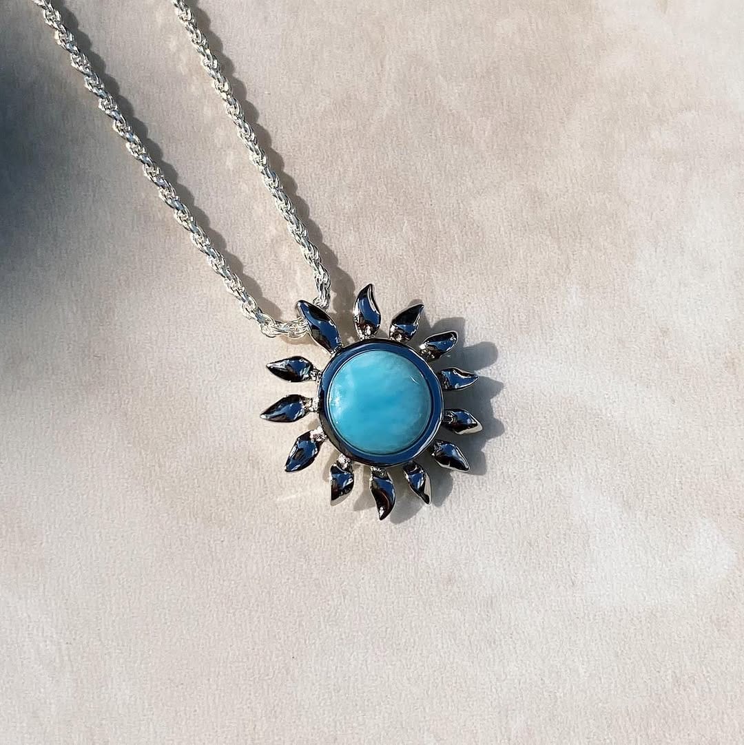 Post 4 by 𝙻𝚊𝚕𝚊𝚞𝚌𝚑𝚒𝚗𝚊 ໒꒱ on Instagram (carousel)