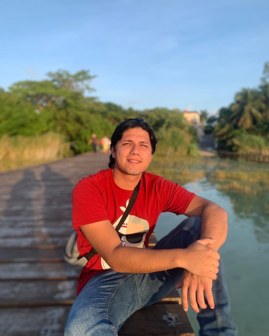 Post 8 by Amador Chaidez🎙 on Instagram (carousel)