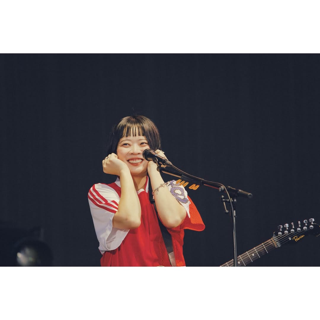 Post 8 by SHISHAMO on Instagram (carousel)