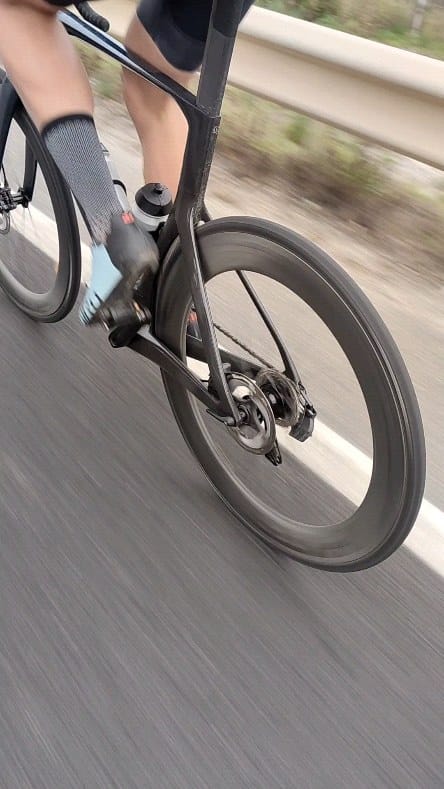 Post 3 by Guilhem Lacaze on Instagram (video)