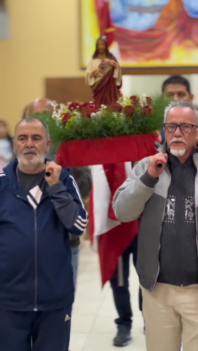 Post 10 by Paroquia Santo Antonio da Granja Viana on Instagram (video)