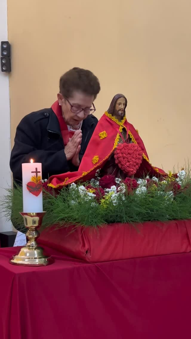 Post 4 by Paroquia Santo Antonio da Granja Viana on Instagram (video)