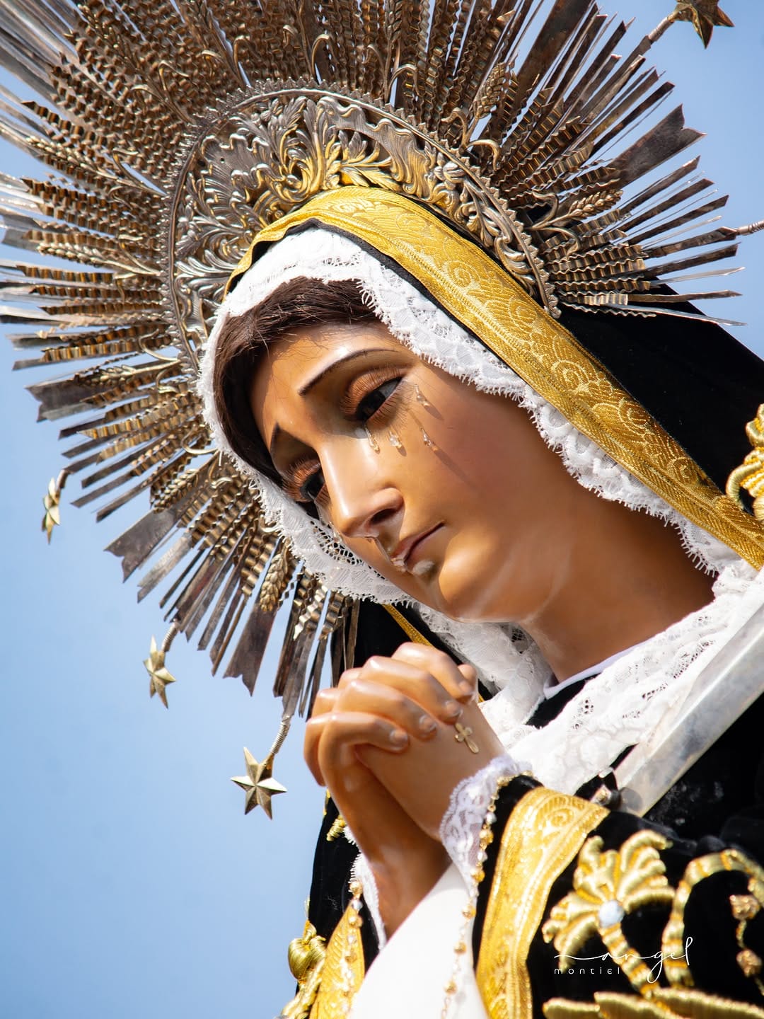 Post 7 by Hermandad Escuela de Cristo on Instagram (carousel)