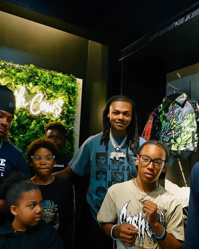 Post 1 by CashCowClothes on Instagram (video)