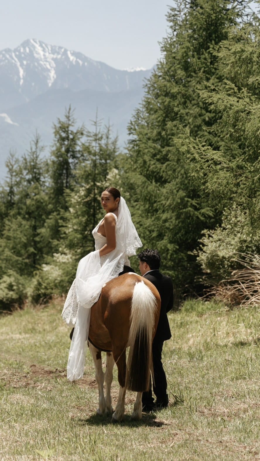 Post 8 by NUTS wedding photo and film on Instagram (video)