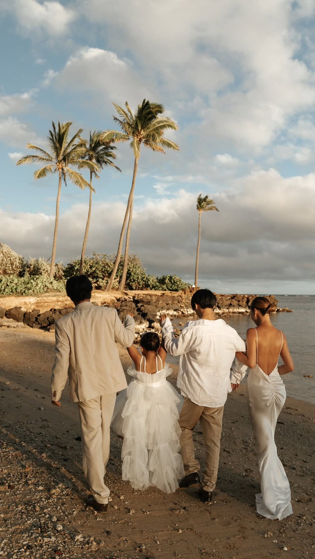 Post 9 by NUTS wedding photo and film on Instagram (video)