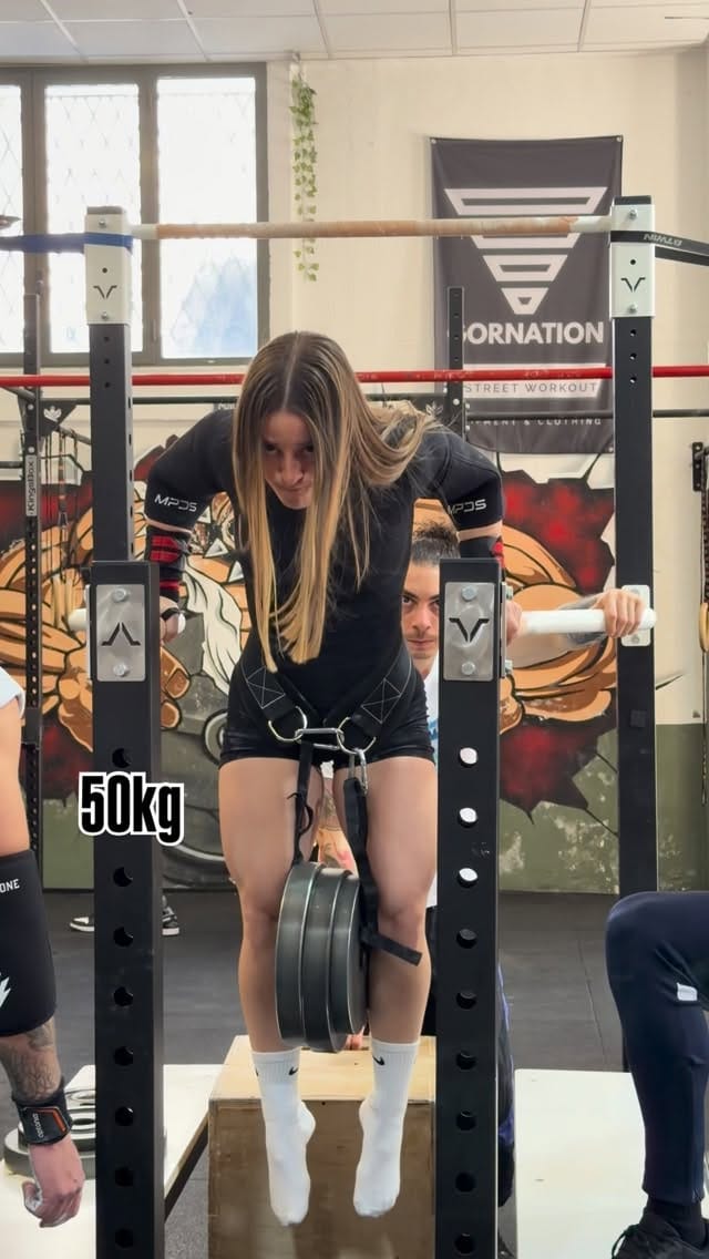 Post 9 by Calisthenics Palermo on Instagram (video)
