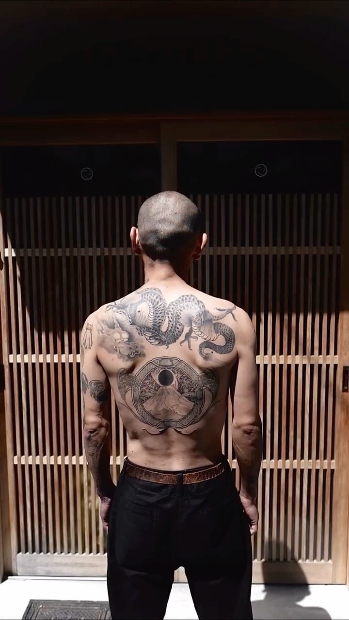 Post 9 by Suzume on Instagram (video)