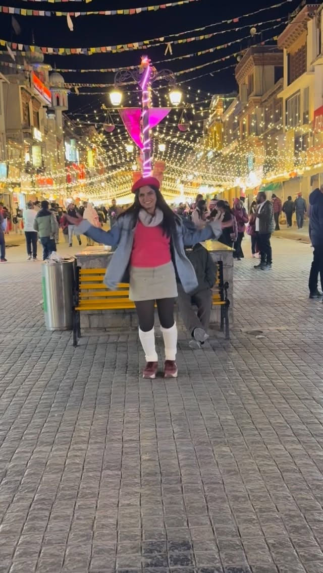 Post 5 by Richa Sharma on Instagram (video)