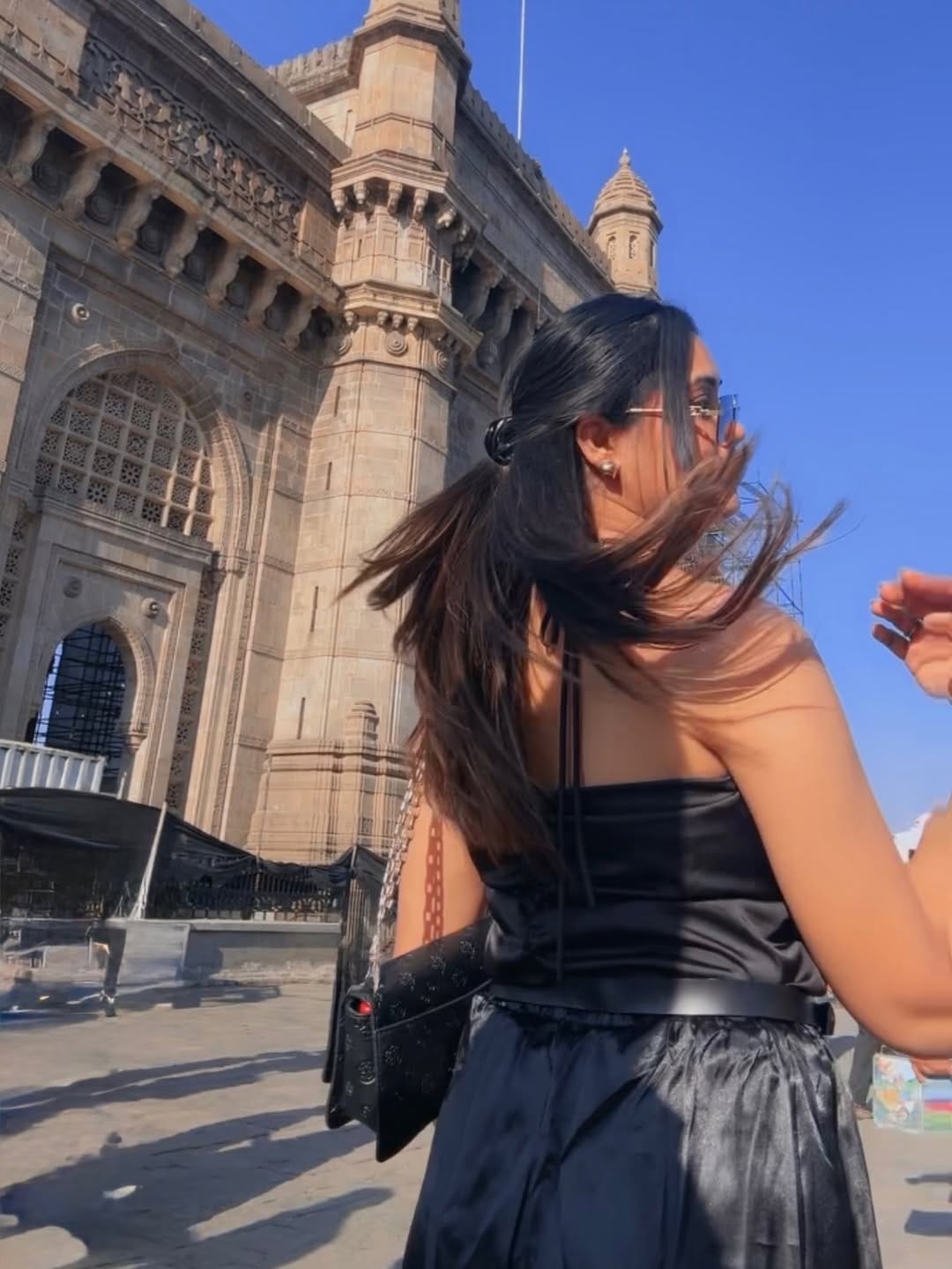 Post 4 by //MUSKAN// on Instagram (carousel)