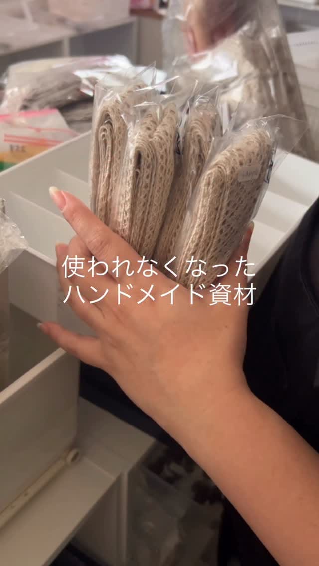 Post 2 by エスワイアンティーク on Instagram (video)