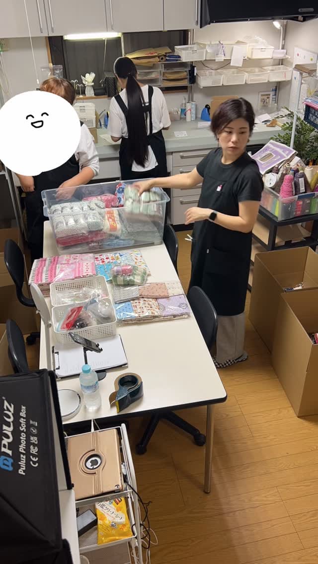 Post 3 by エスワイアンティーク on Instagram (video)