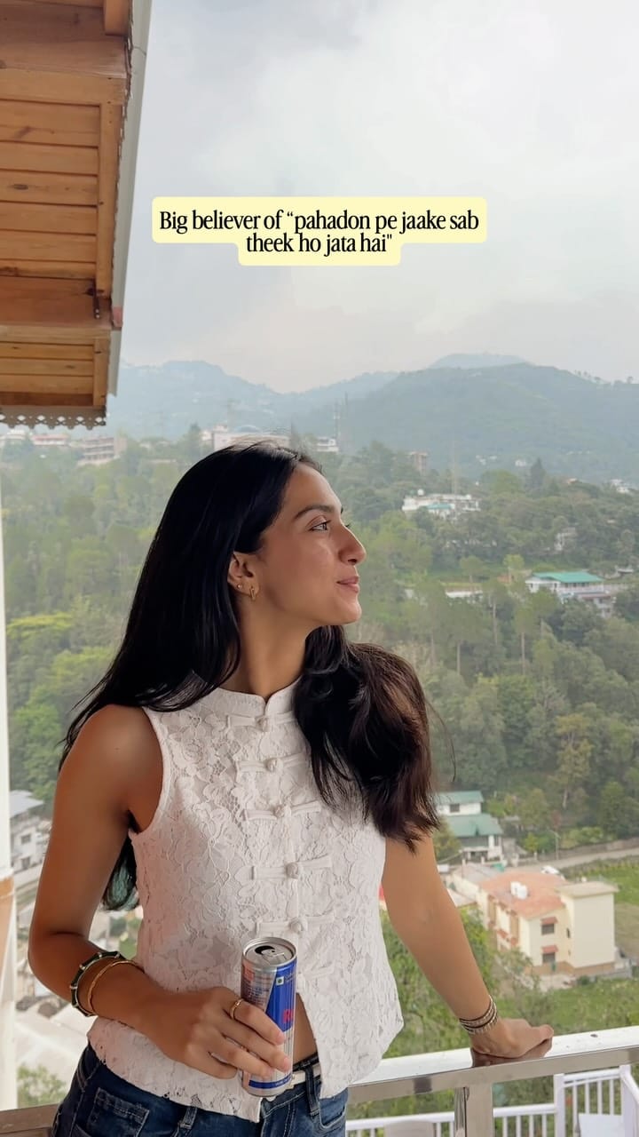 Post 2 by Nikita Wadhawan 💫| Fashion Model on Instagram (video)