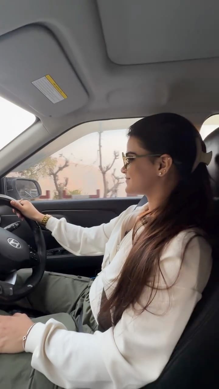 Post 1 by Mahima Indu Gaur on Instagram (video)