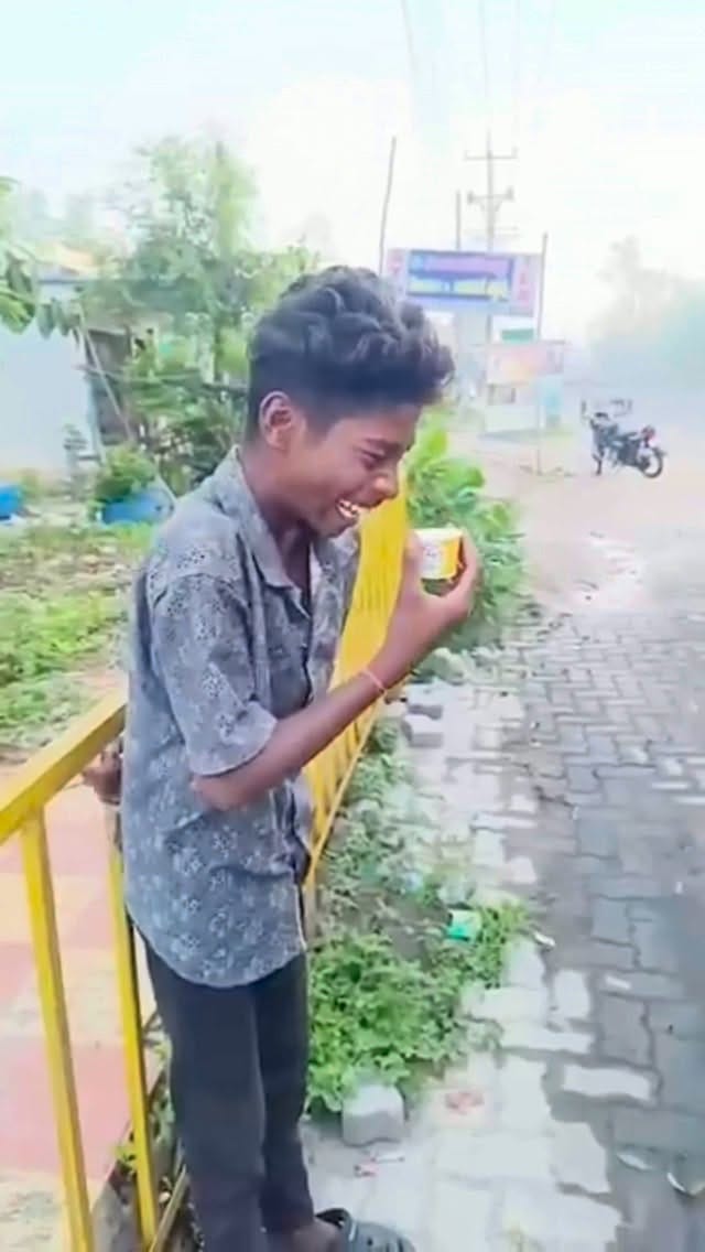 Post 2 by SUBHAM KANUNGO on Instagram (video)