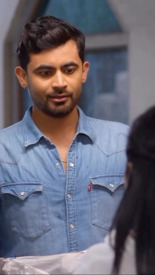 Post 4 by Subham Deka on Instagram (video)