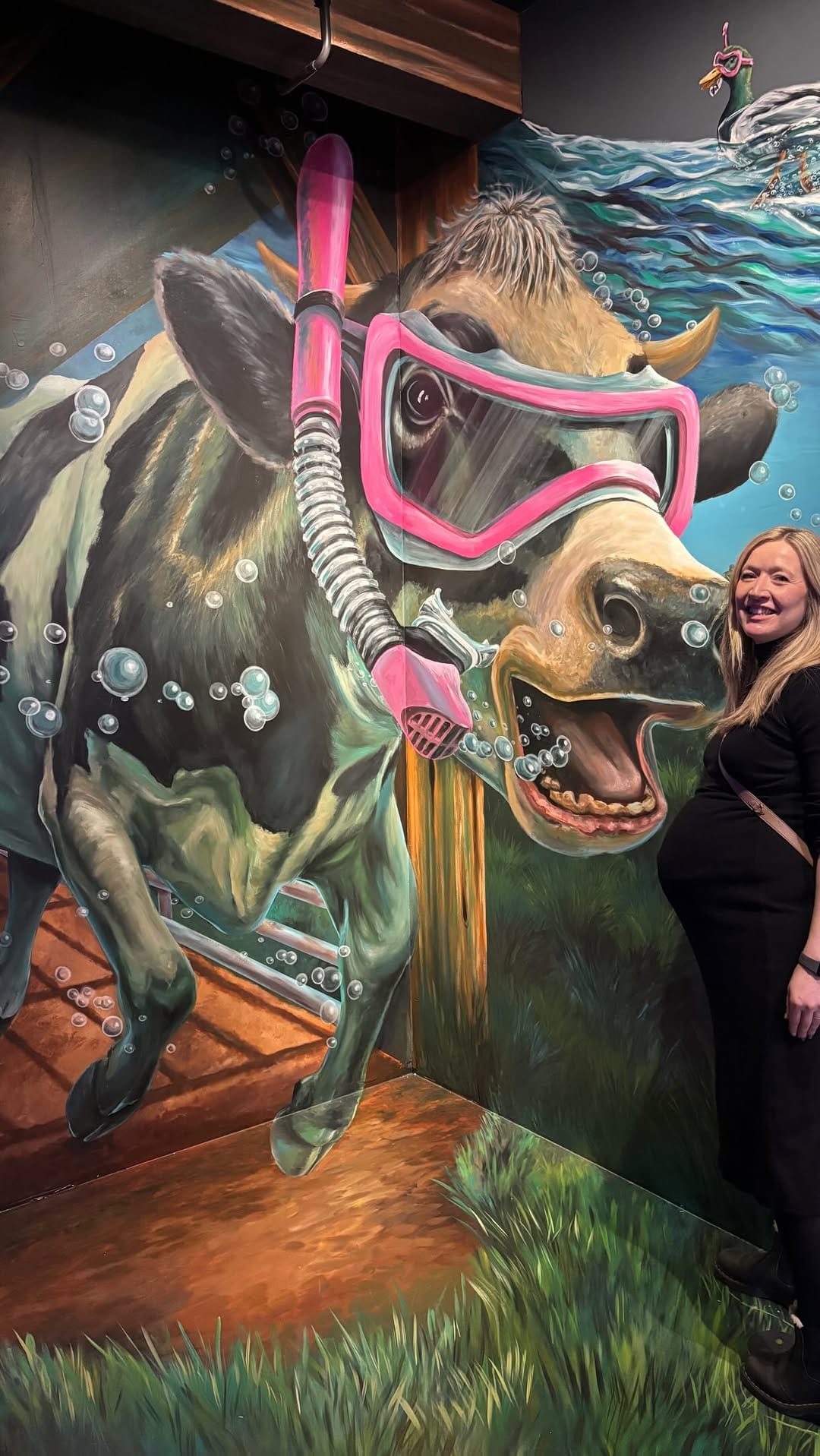 Post 4 by Faye in Amsterdam on Instagram (video)