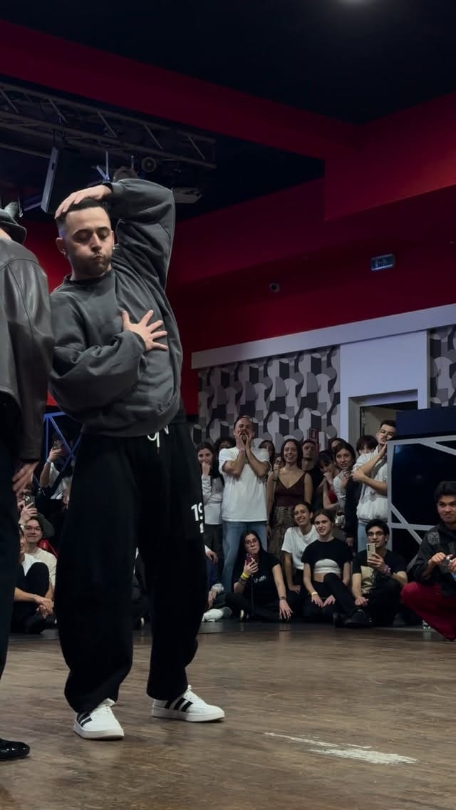Post 8 by Alessio Piemontese on Instagram (video)