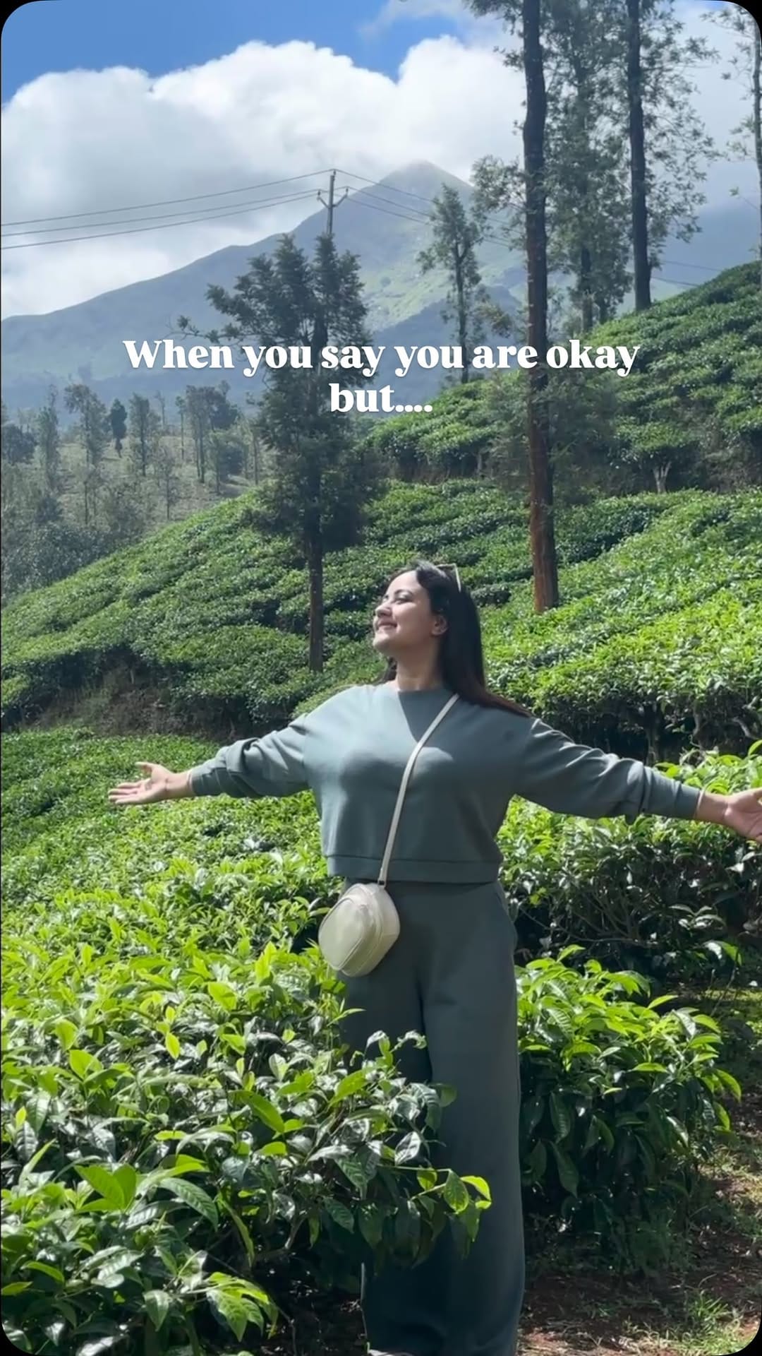 Post 3 by श्रुति ओझा 🤍 on Instagram (video)