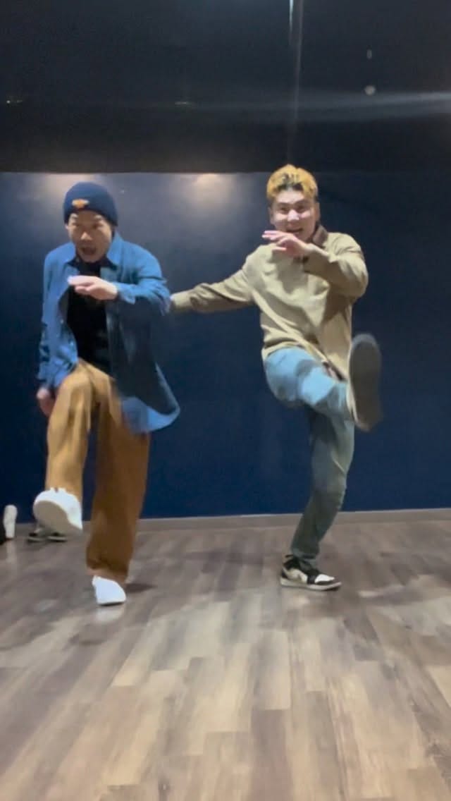 Post 8 by Poppinzero Kim on Instagram (video)