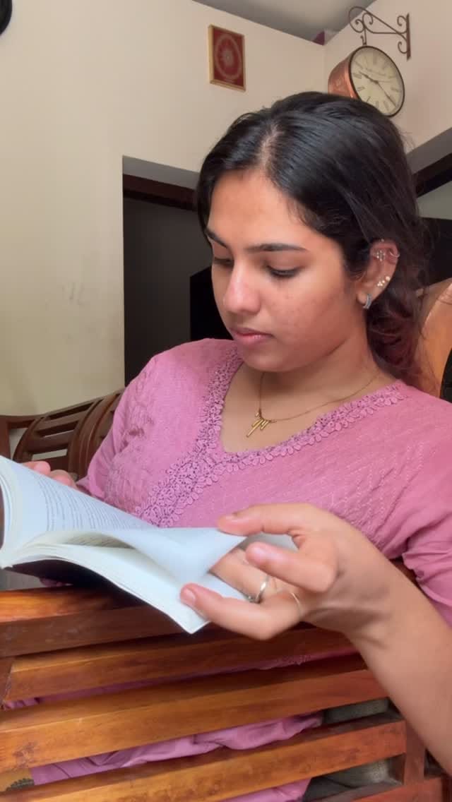 Post 4 by VJ Megha  💫 on Instagram (video)