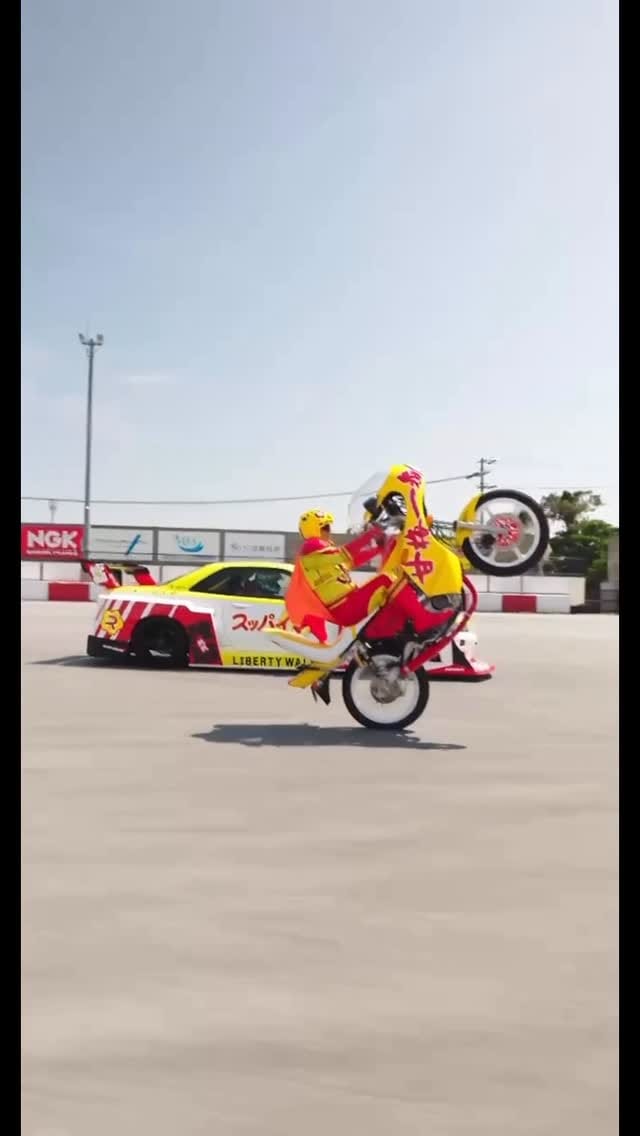 Post 1 by スッパイマンショップ on Instagram (video)