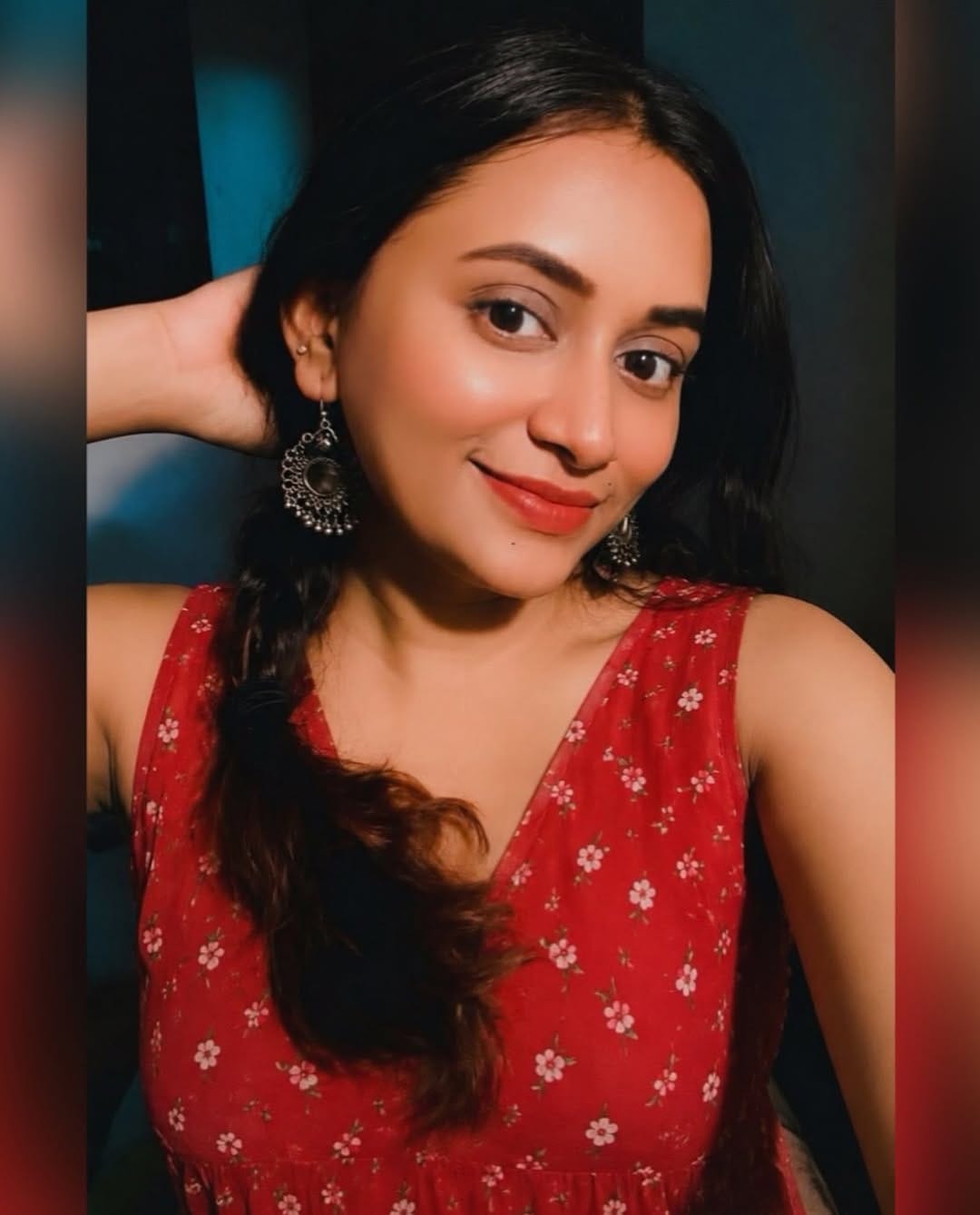 Post 3 by Ayushi Kumar on Instagram (image)