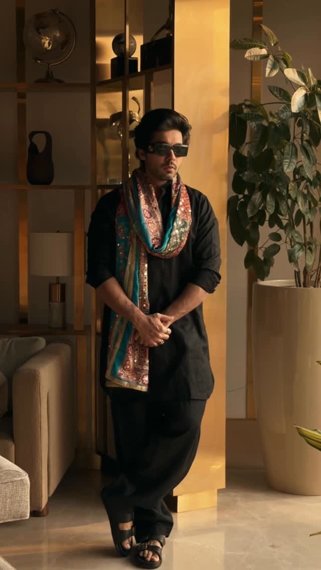Post 2 by QALA BY DANISH KHAN on Instagram (video)