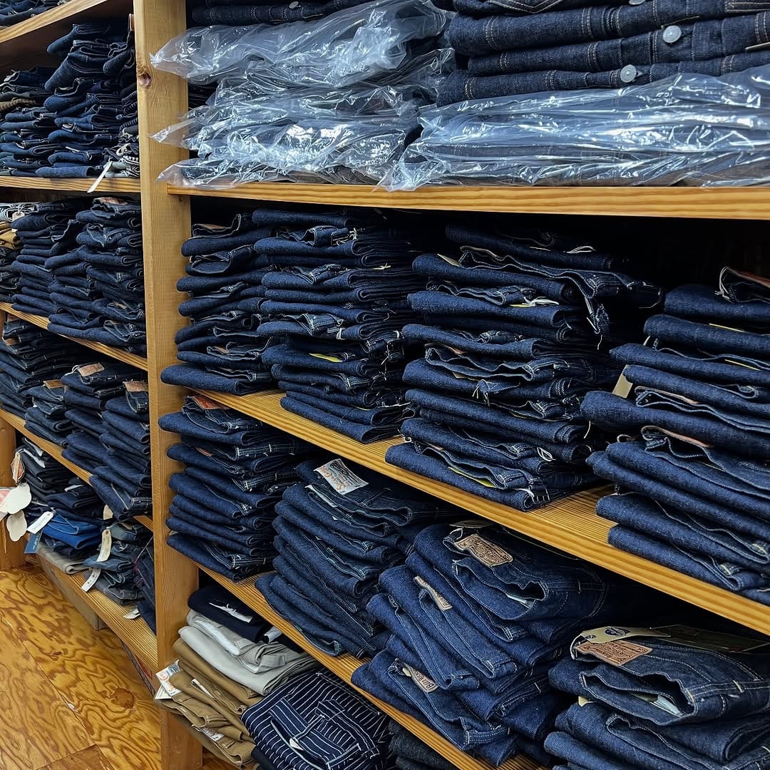 Post 8 by Pants Shop Avenue on Instagram (carousel)