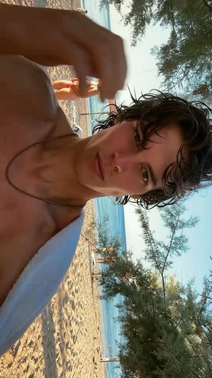Post 2 by Vince on Instagram (video)