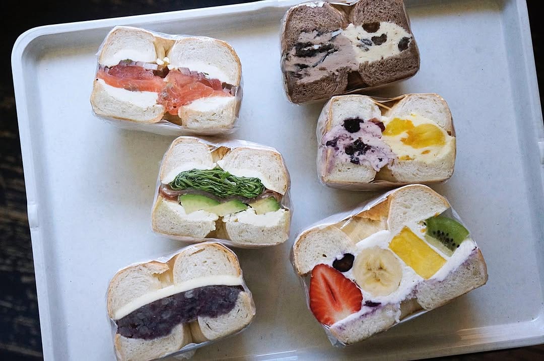 Post 1 by CLOVER BAGEL クローバーベーグル on Instagram (image)