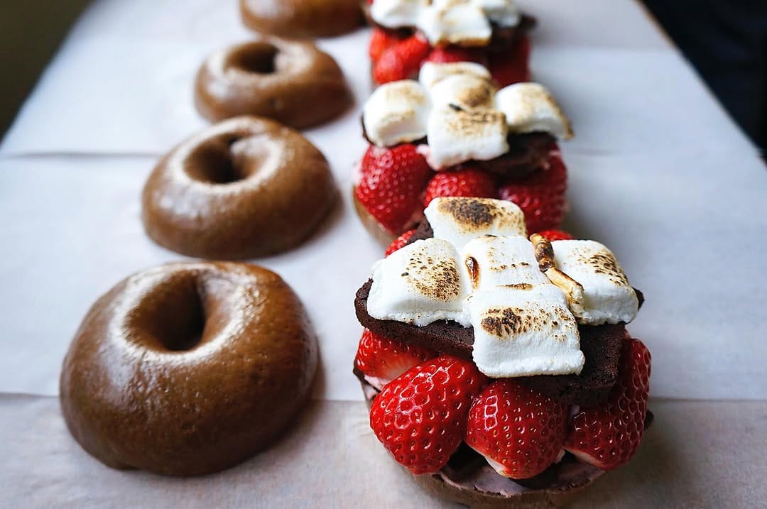 Post 5 by CLOVER BAGEL クローバーベーグル on Instagram (carousel)